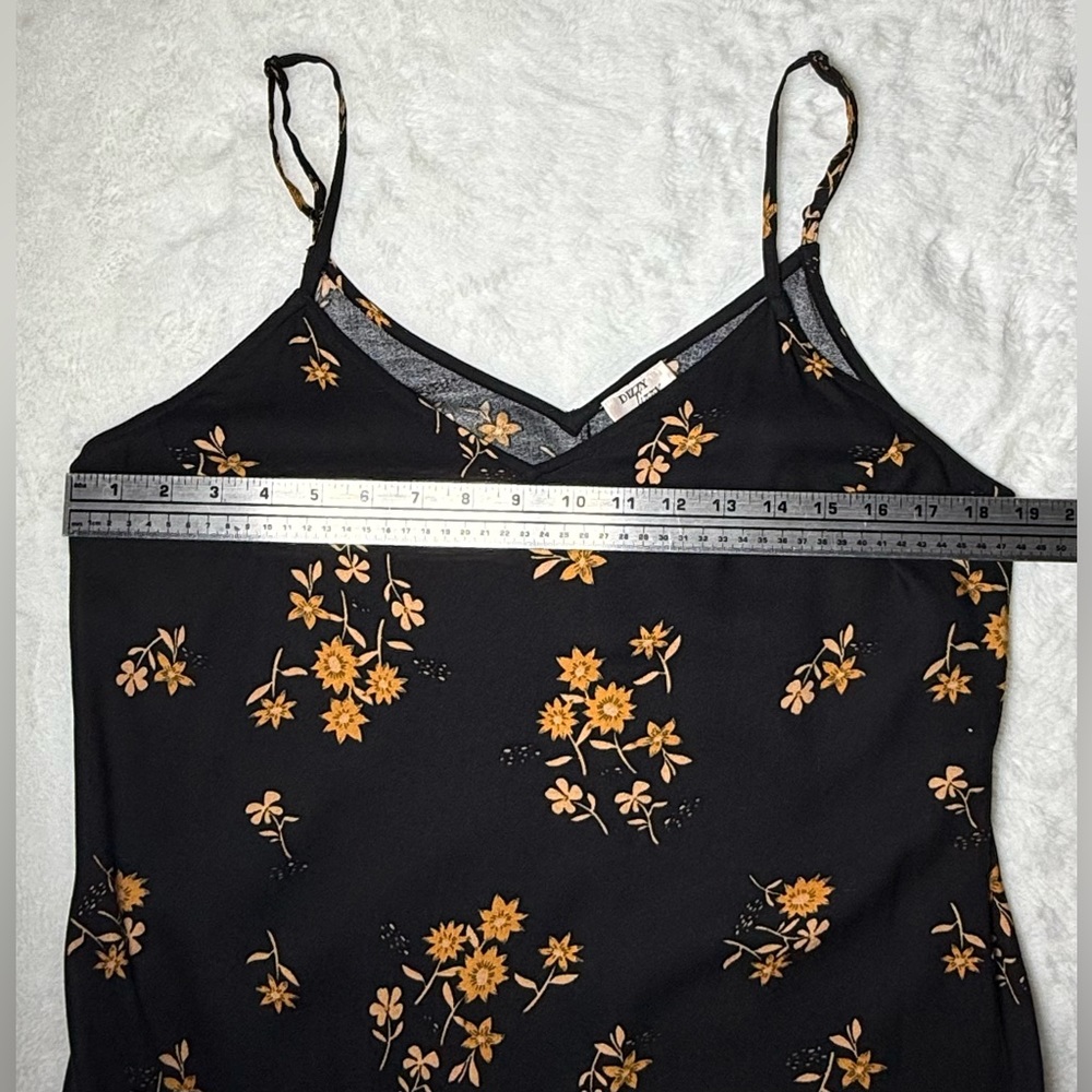 Dizzy Lizzy Tea-Length Double Slit Dress With Adjustable Straps - Picture 13 of 14